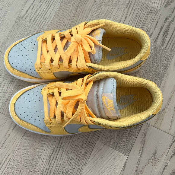 Nike Dunk Low "Citron Pulse" Size 7 - Picture 3 of 4